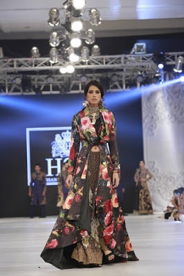 Hsy-kingdom-bridal-wear-dresses-collection-at-plbw-2016-11