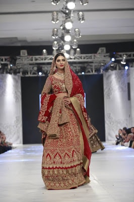 Hsy-kingdom-bridal-wear-dresses-collection-at-plbw-2016-16