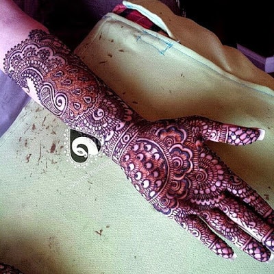 special-chand-raat-henna-designs-for-eid-2016-17-for-hands-5