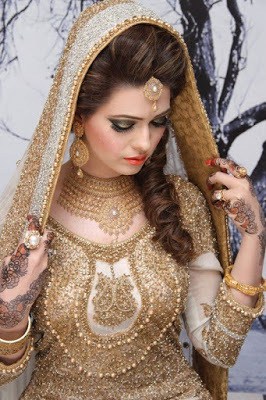 kashees-bridal-makeup-and-hairstyling-look-by-kashif-aslam-makeup-artist-10