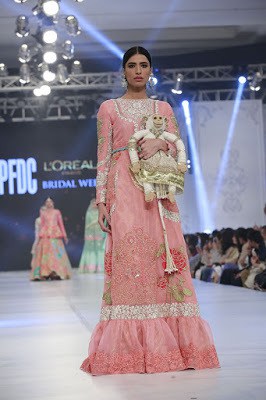 ali-xeeshan-bridal-wear-collection-at-pfdc-l-oreal-paris-bridal-week-2016-4