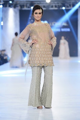 pfdc-loreal-paris-bridal-week-2016-saira-rizwan-lehenga-dresses-collection-4