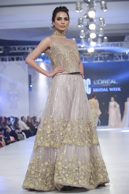 pfdc-loreal-paris-bridal-week-2016-saira-rizwan-lehenga-dresses-collection-9