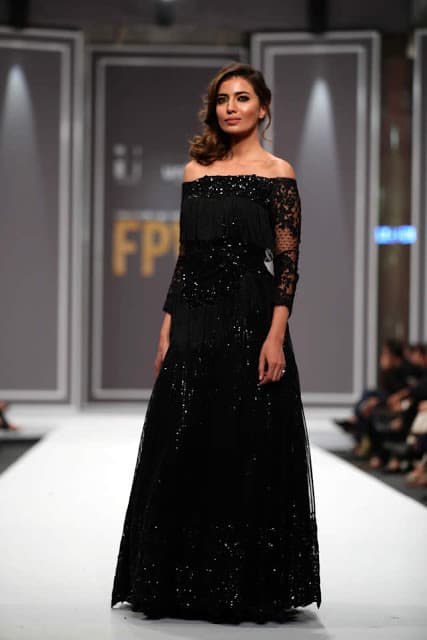 sobia-nazir-pakistani-bridal-dresses-2016-collection-at-fpw-2016-12