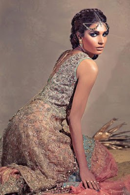 umsha-by-uzma-babar-floress-goddess-bridal-dresses-collection-2016-11