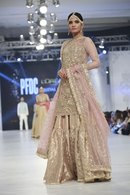 zara-shahjahan-designer-bridal-dress-collection-at-plbw-2016-13