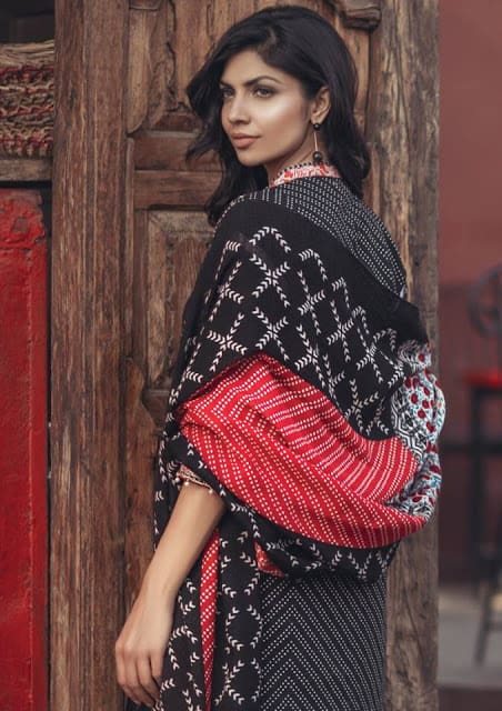 Alkaram-winter-pashmina-woolen-shawl-dresses-2016-17-collection-5