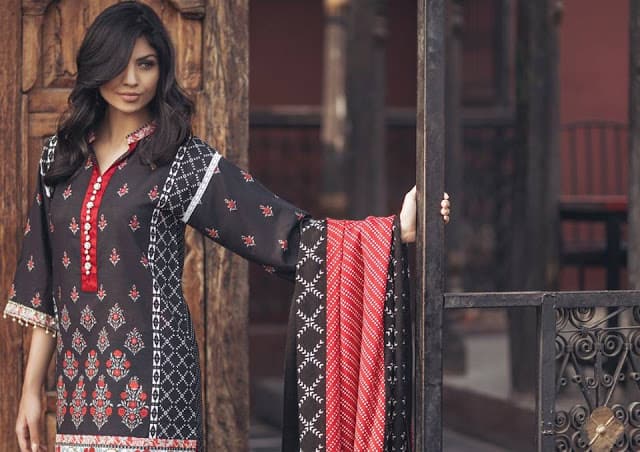 Alkaram-winter-pashmina-woolen-shawl-dresses-2016-17-collection-7