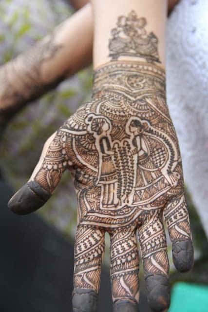 best-and-simple-Indian-bridal-mehndi-designs-for-hands-for-beginner-26