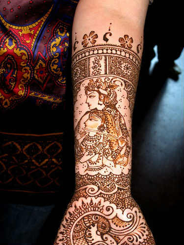 best-and-simple-Indian-bridal-mehndi-designs-for-hands-for-beginner-29