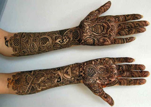 best-and-simple-Indian-bridal-mehndi-designs-for-hands-for-beginner