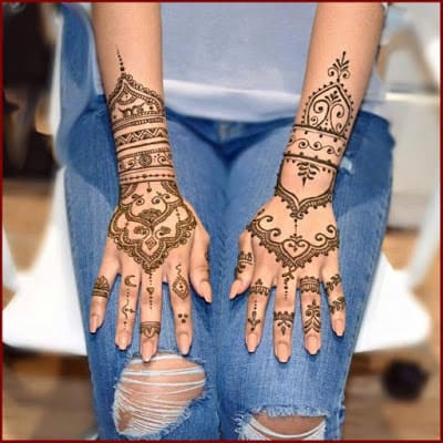 christmas-best-mehndi-designs-on-hands-for-girls-13