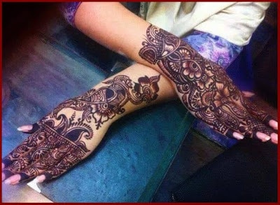 christmas-best-mehndi-designs-on-hands-for-girls-6