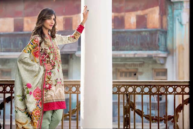 firdous-winter-embroidered-digital-dresses-designs-collection-2016-17-for-women-2