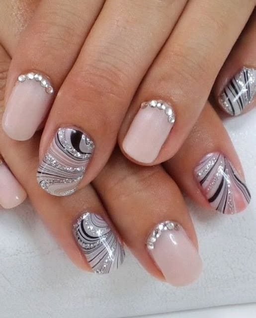 latest-gorgeous-wedding-fake-nail-art-designs-for-bride-7