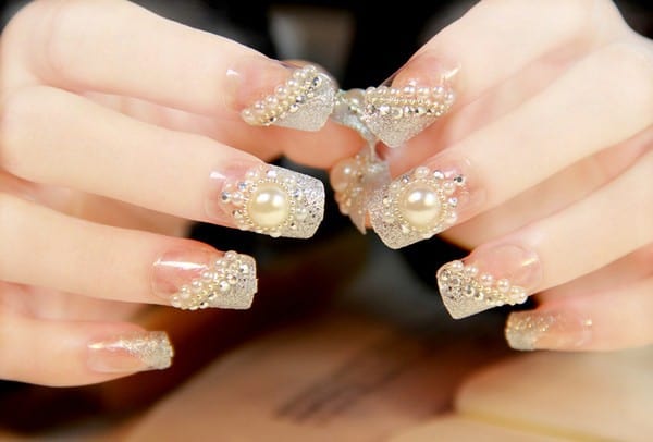 latest-gorgeous-wedding-fake-nail-art-designs-for-bride-8