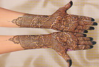 latest-pattern-of-traditional-Indian-mehndi-designs-for-hands-for-girls-3