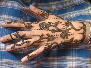 latest-pattern-of-traditional-african-mehndi-designs-for-hands-for-girls-1