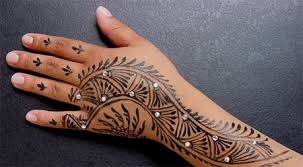 latest-pattern-of-traditional-african-mehndi-designs-for-hands-for-girls-4