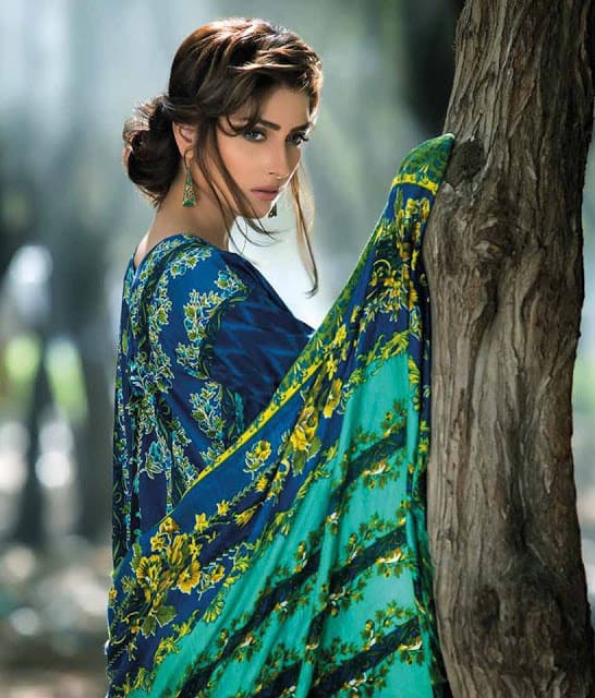 mahrukh-latest-winter-embroidered-shawl-dress-collection-2017-by-zs-textiles-7