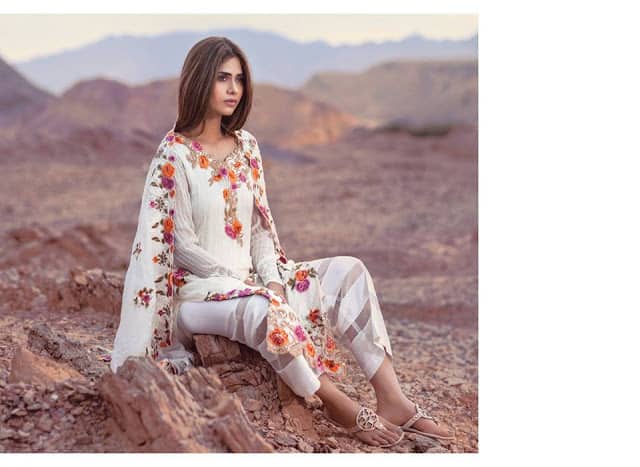 Shariq-textiles-mina-hasan-embroidered-fabric-luxury-chiffon-dresses-2016-17-collection-3