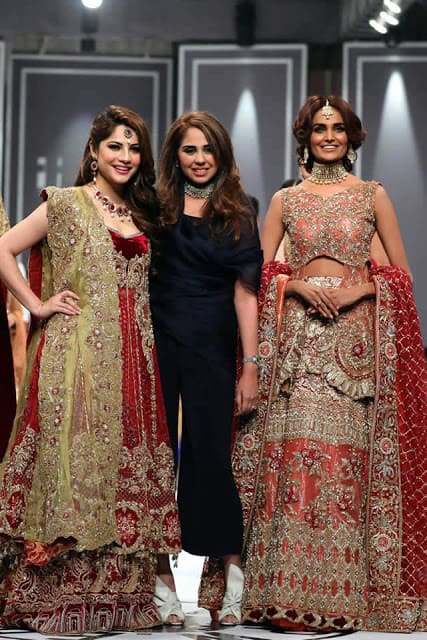 saira-rizwan-bridal-wear-dresses-designs-for-wedding-at-fpw-2016-2