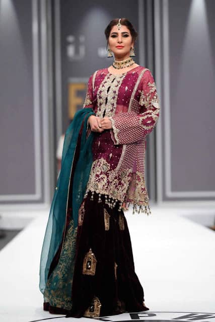 saira-rizwan-bridal-wear-dresses-designs-for-wedding-at-fpw-2016-9