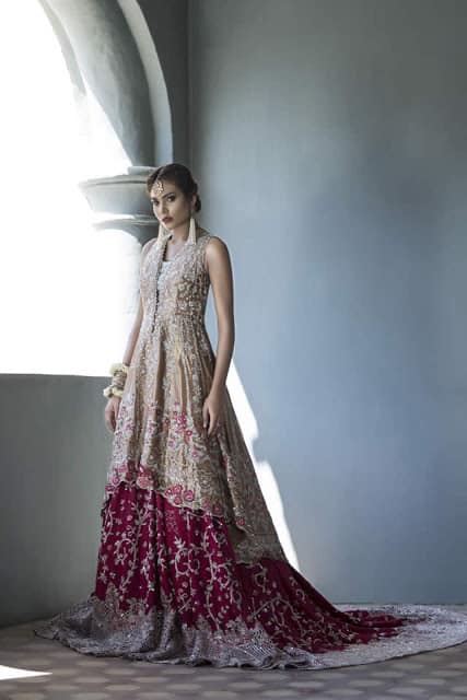 sania-maskatiya-'august-dream'-bridal-wear-dresses-2016-6