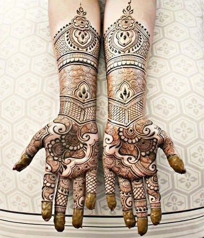 very-easy-and-simple-mehndi-designs-for-beginners-for-hand-6