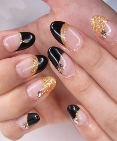 winter-special-nail-art-designs-collection-for-girls-10