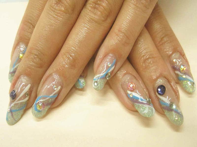 winter-special-nail-art-designs-collection-for-girls-2