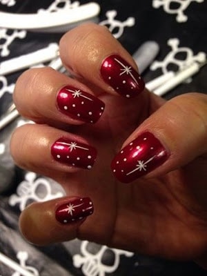 classy-and-stylish-christmas-nail-art-designs-for-girls-11