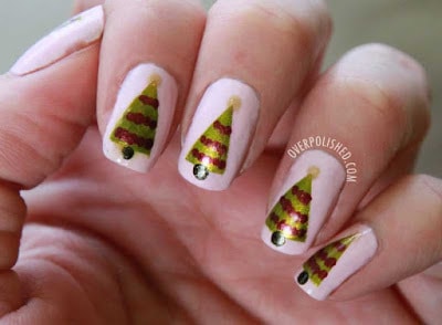 classy-and-stylish-christmas-nail-art-designs-for-girls-2