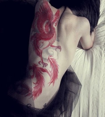 Latest-Stylishly-Challenging-Back-Tattoos-Ideas-for-Women-16