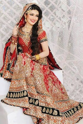 Indian-best-designer-winter-latest-bridal-lehenga-designs-collection-6