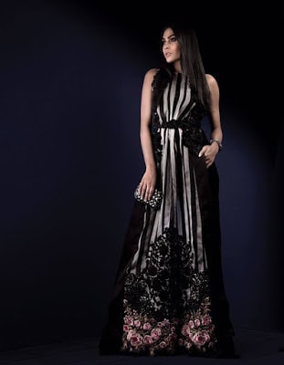 sana-safinaz-latest-and-trendy-ready-to-wear-winter-silk-collection-2017-4