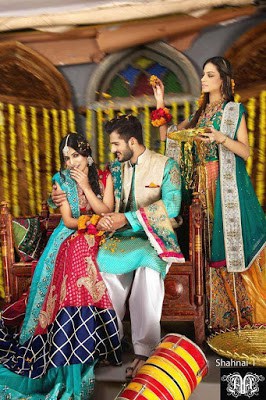 Mehndi bridal dresses on sale 2018