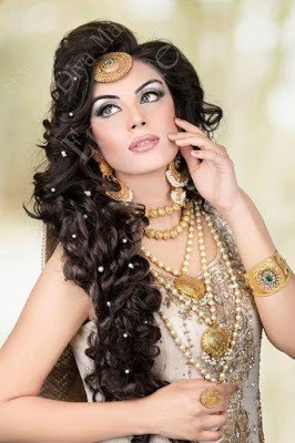 new-styles-pakistani-bridal-wedding-hairstyles-for-your-special-day-7