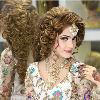 Kashee's New Look Makeup and Hair Styles for Bridal 2018 