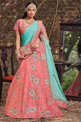 Traditional-indian-bridal-wear-lehenga-designer-collection-2017-5