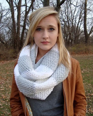 How to wear Infinity Scarf Crochet Pattern