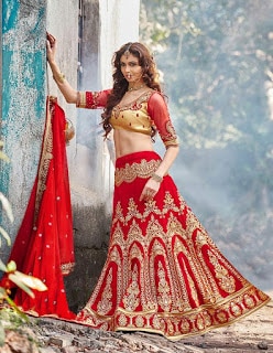 Indian-designer-bridal-lehenga-saree-fashion-trends-for-girls-1