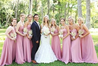 Most-bridesmaid-dresses-that-will-make-you-gasp-3