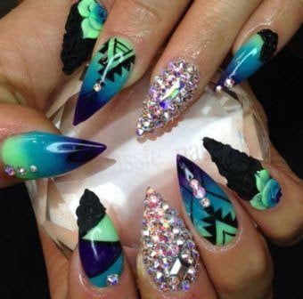 stiletto-nail-designs-that-will-brighten-up-your-day-3