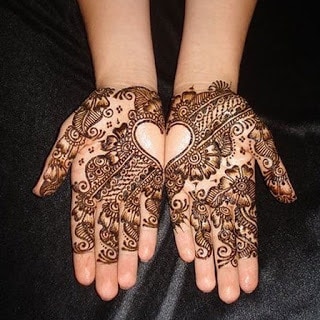Easy-heart-shaped-mehndi-designs-images-for-hands-10