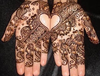 Easy-heart-shaped-mehndi-designs-images-for-hands-7