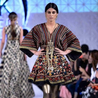 Khadi-khas-collection-at-pfdc-sunsilk-fashion-week-2017-11