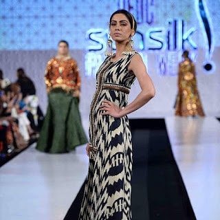 Khadi-khas-collection-at-pfdc-sunsilk-fashion-week-2017-5