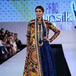 Khadi-khas-collection-at-pfdc-sunsilk-fashion-week-2017-6