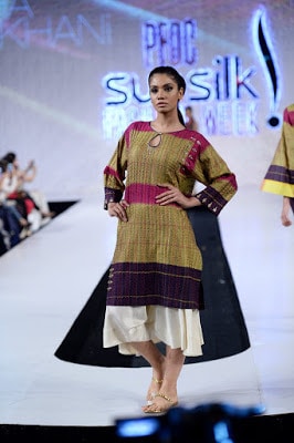 Misha-lakhani-caravan-collection-at-pfdc-sunsilk-fashion-week-2017-6